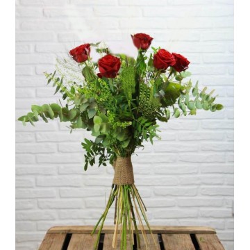 Bouquet of 6 Roses. Flowers at home Free home delivery