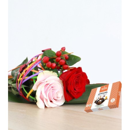 Duo of Roses and chocolates. Two Roses with chocolate. Free shipping