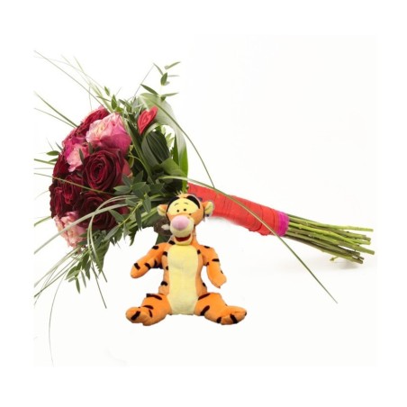 Bouquet 18 roses and Teddy Bear Bouquet of Cheap Roses Free Delivery