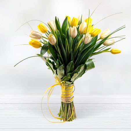 Bouquet of white and yellow tulips. Buy tulips
