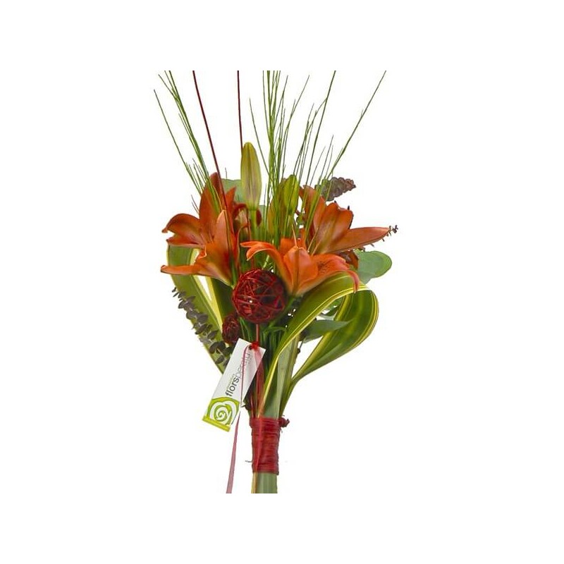 Elongated bouquet Liliums